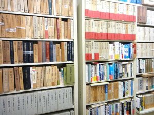 04店本棚04