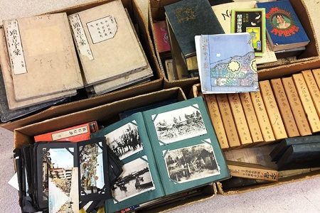 稲沢市に仏教書・満州朝鮮戦前絵葉書買取でお伺いしました